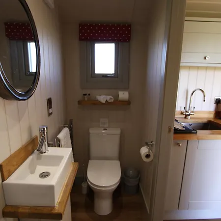 度假居 Springwood Shepherd Huts Glamping