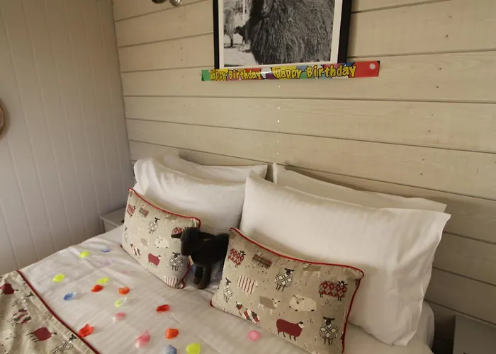 Holiday home Springwood Shepherd Huts Glamping
