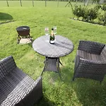 Springwood Shepherd Huts Glamping Tatil Evi
