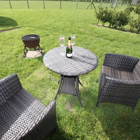 Springwood Shepherd Huts Glamping Casa de Férias