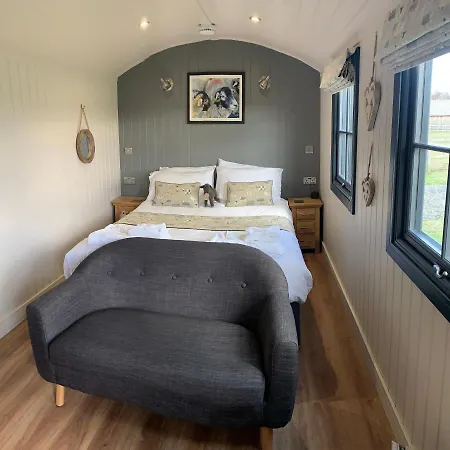 別荘 Springwood Shepherd Huts Glamping ヨーク