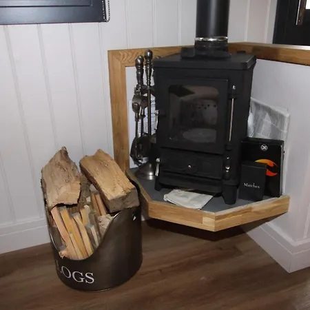 Springwood Shepherd Huts Glamping Casa de Férias *