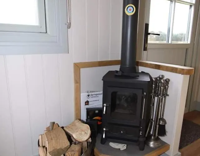 Springwood Shepherd Huts Glamping Holiday home *