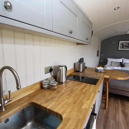 Springwood Shepherd Huts Glamping York