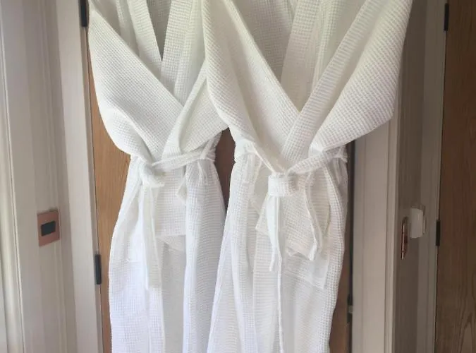 Springwood Shepherd Huts Glamping * York